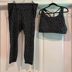 ☀️PLUS SIZE☀️ old navy size 3X workout set